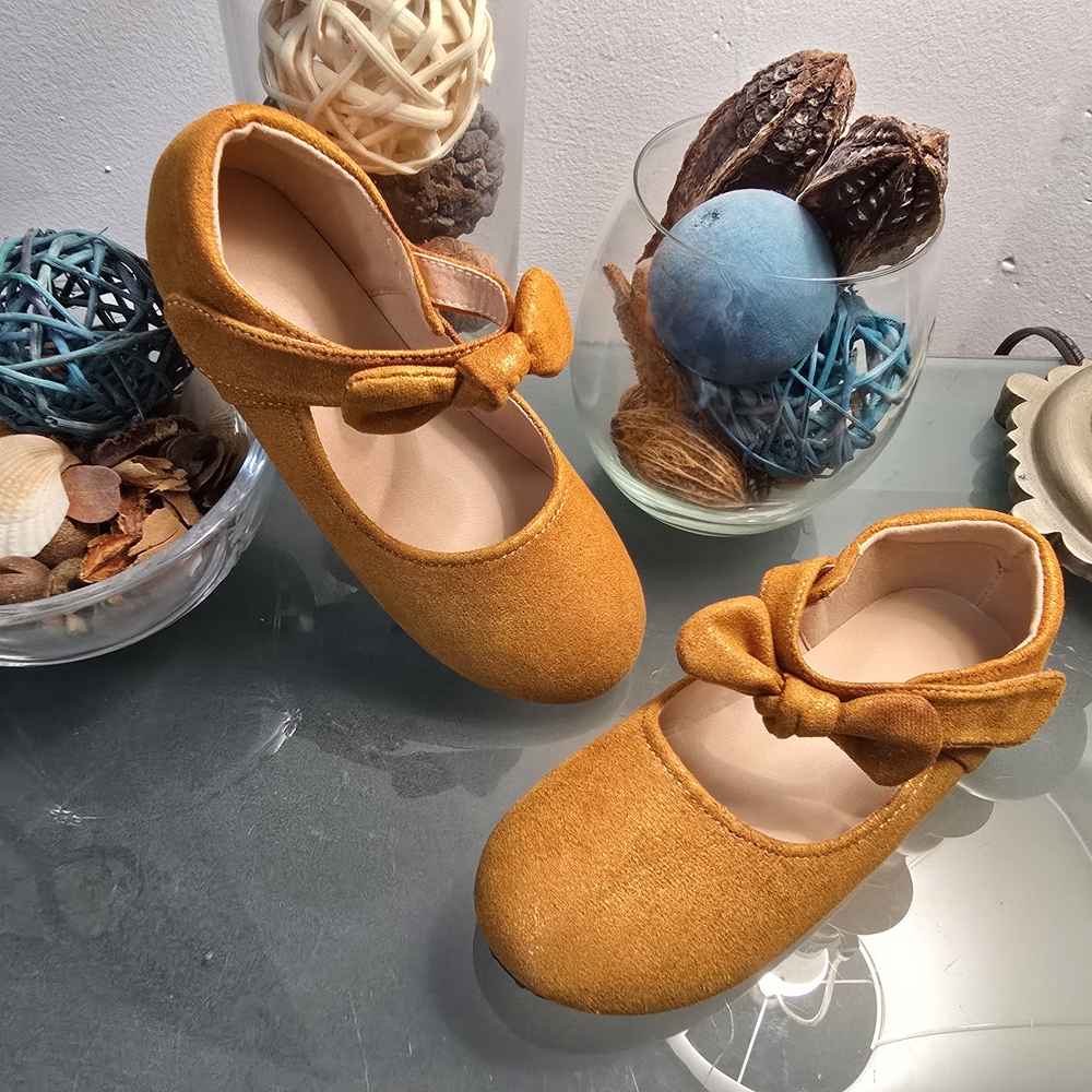 Girl's Dress Shoes